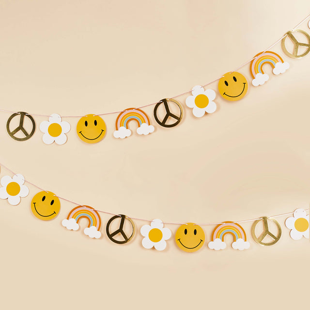 Groovy Card Garland