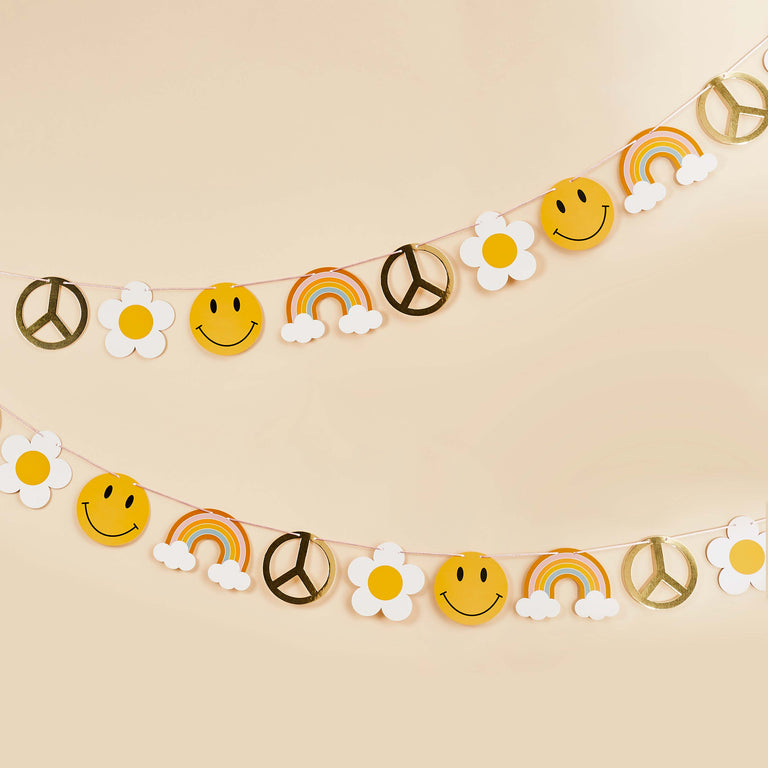 Groovy Card Garland