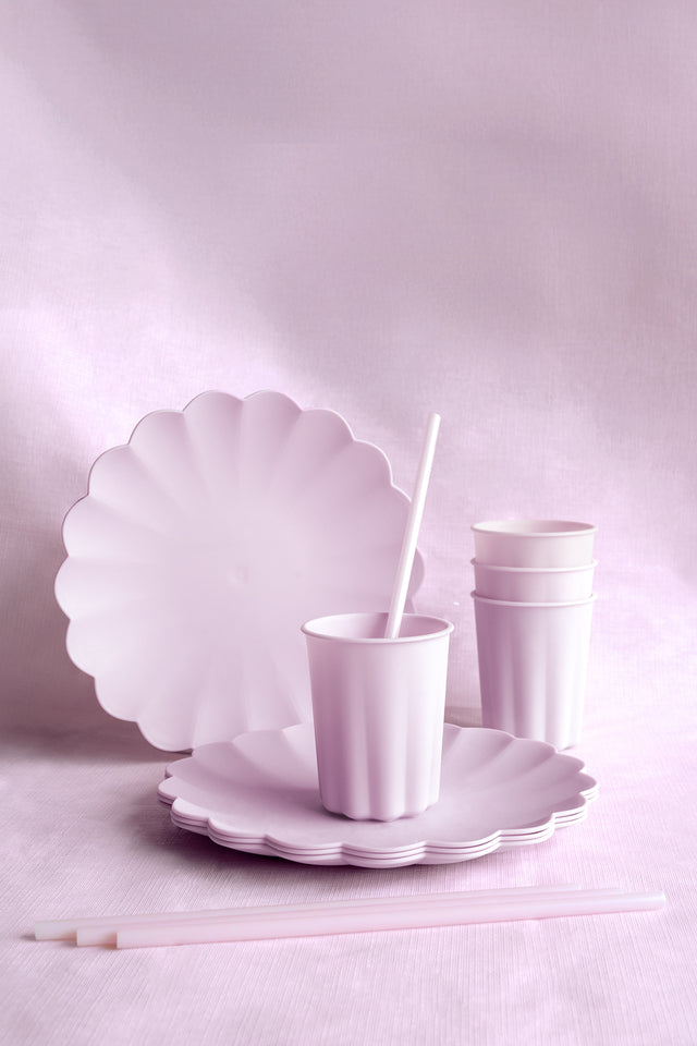 Violet Scalloped Plastic Plates