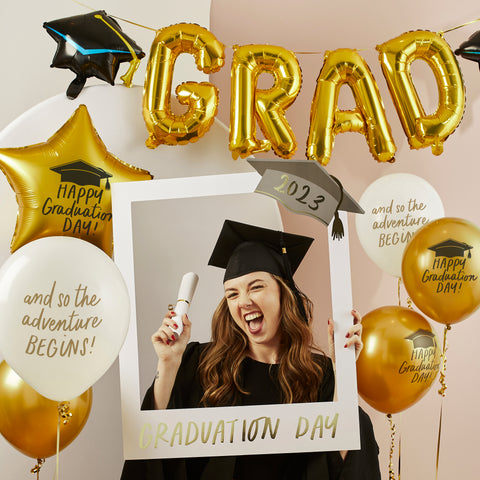 Ten steps to throwing a great Graduation Party!