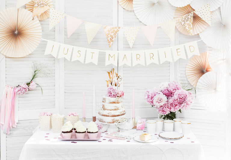 White Just Married Garland With Gold Foiled Lettering