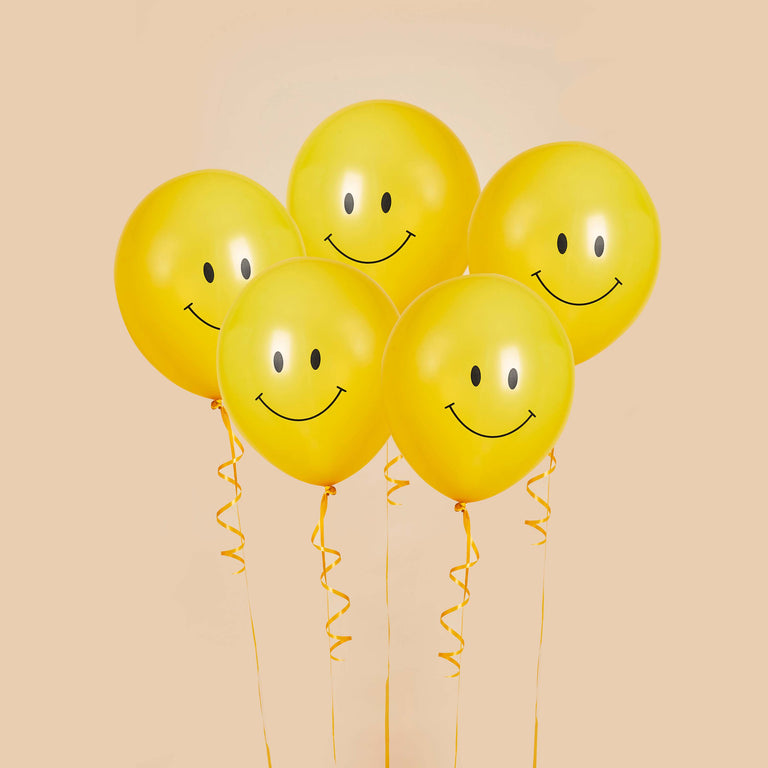 Smiley Face Yellow Latex  Balloons - Set of 5