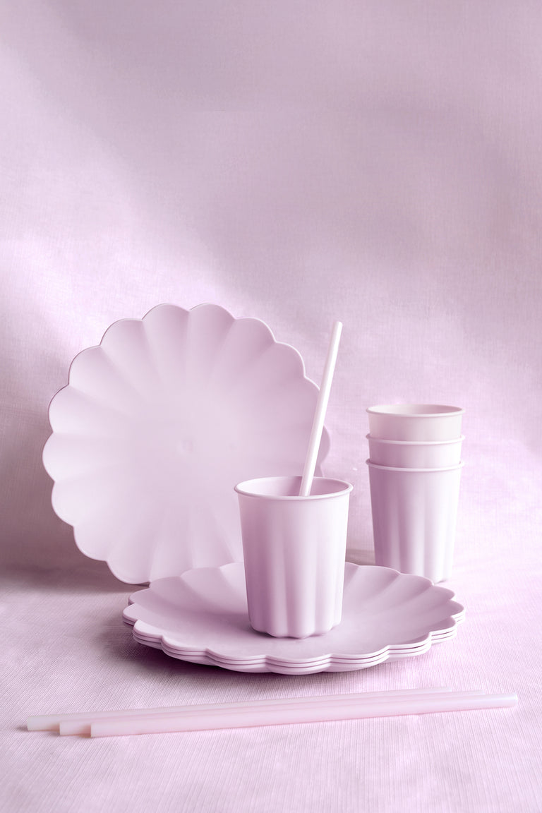 Violet Scalloped Plastic Cups