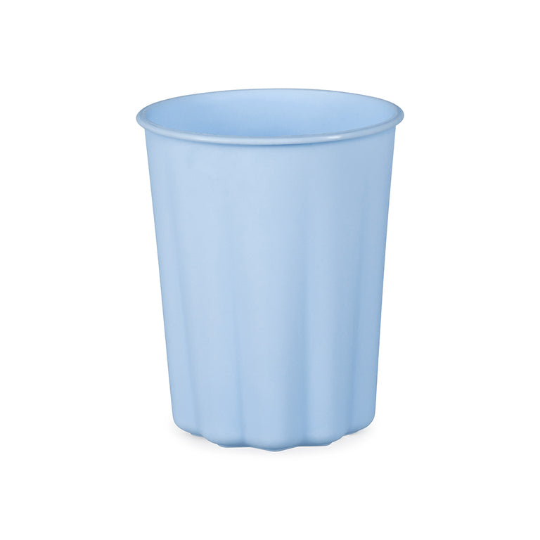 Light Blue Scalloped Plastic Cups