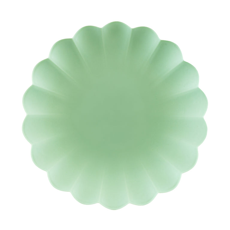 Sage Scalloped Plastic Plates